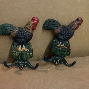 Vintage Rooster Wall Hooks - Red and Green